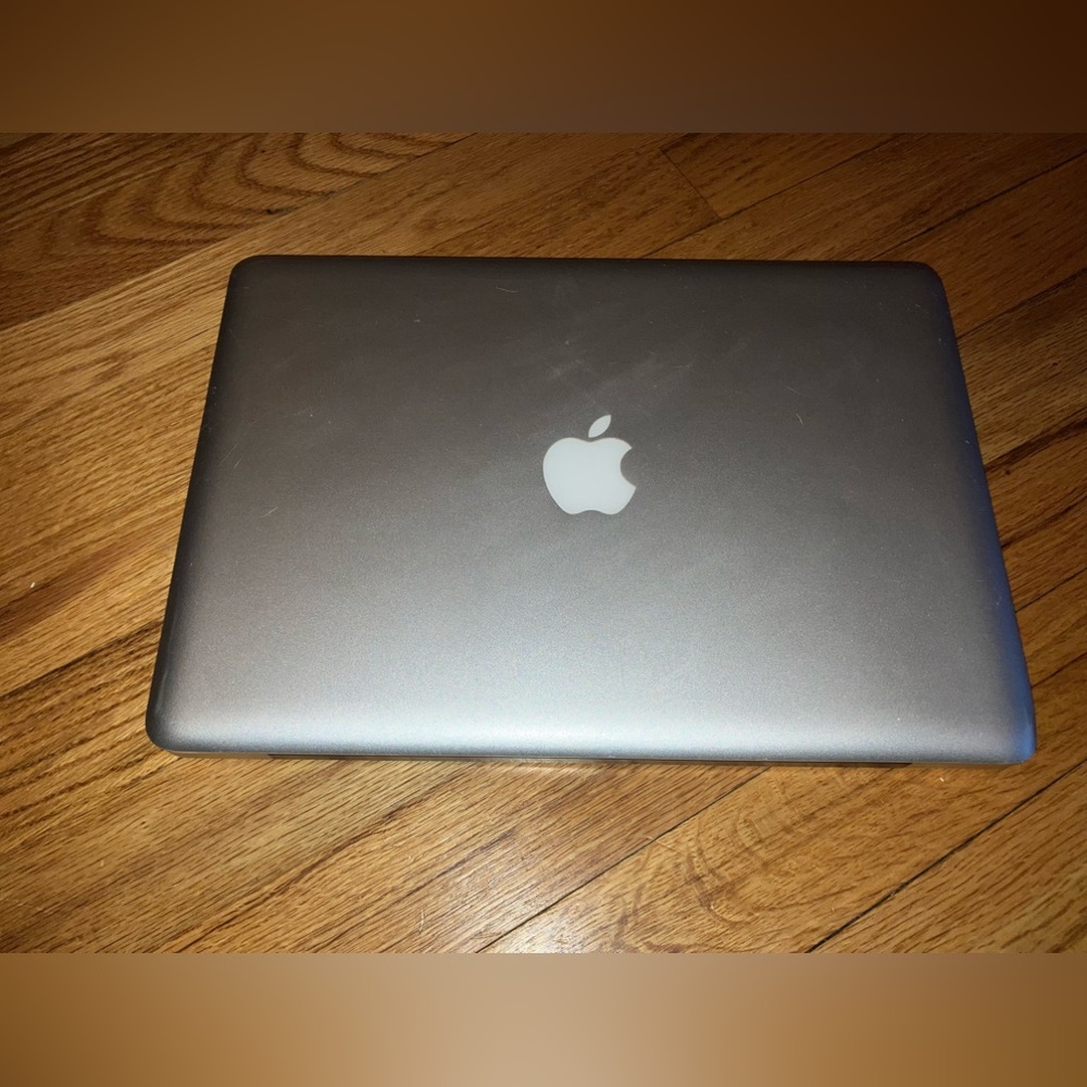 Apple MacBook Pro